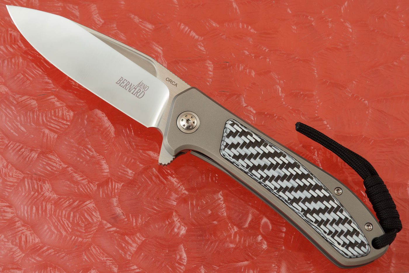 Orca Frame Lock Flipper with White/Black Carbon Fiber Inlay - M390
