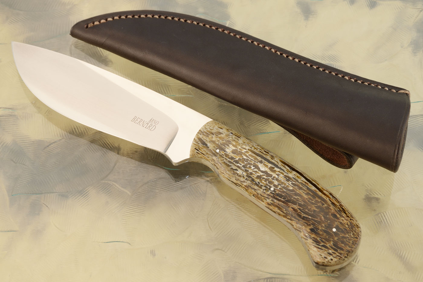 Large Drop Point Skinner with Kudu Horn