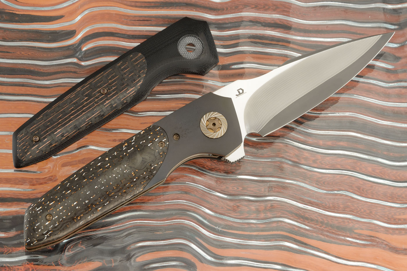 Silver Flipper Premium - LEFT HANDED (Two sets of Scales!) - SG2 San Mai Stainless Damascus