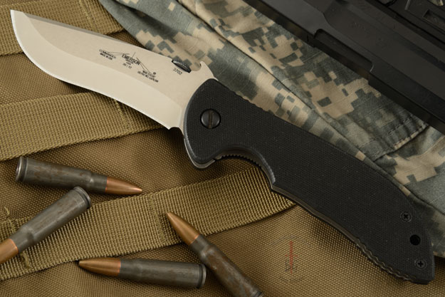 Commander SF<br><i>Best Overall Knife of the Year</i>